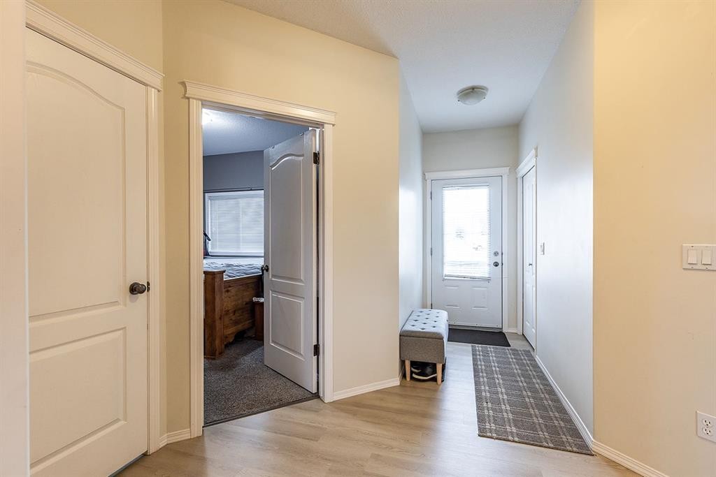 328 Northlands Pointe Ne, Medicine Hat, AB - Indoor Photo Showing Other Room
