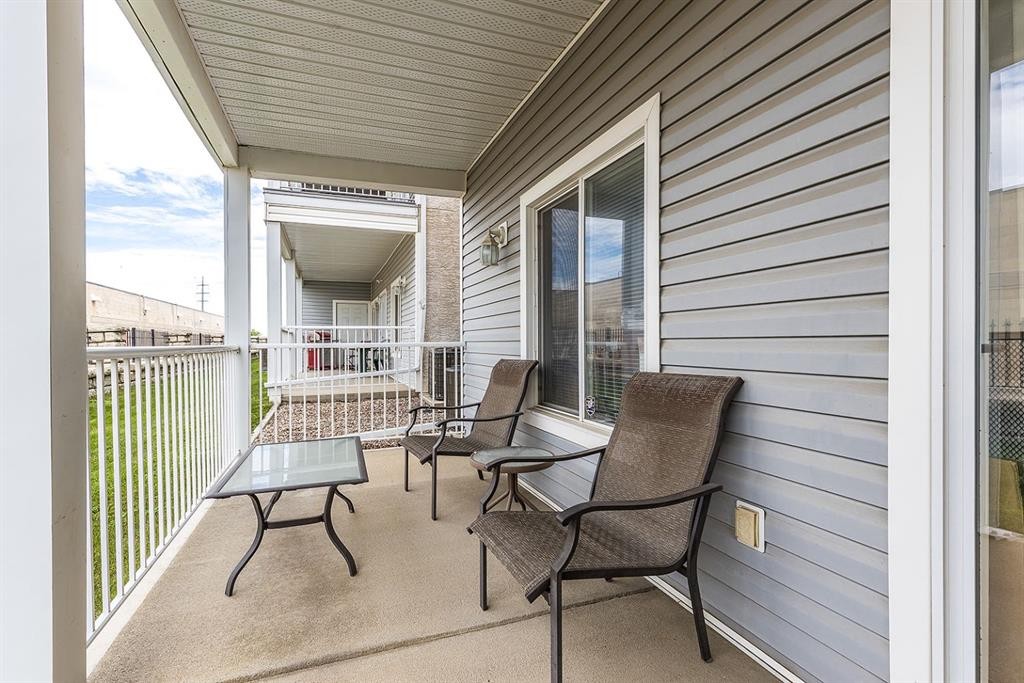 328 Northlands Pointe Ne, Medicine Hat, AB - Outdoor With Deck Patio Veranda With Exterior