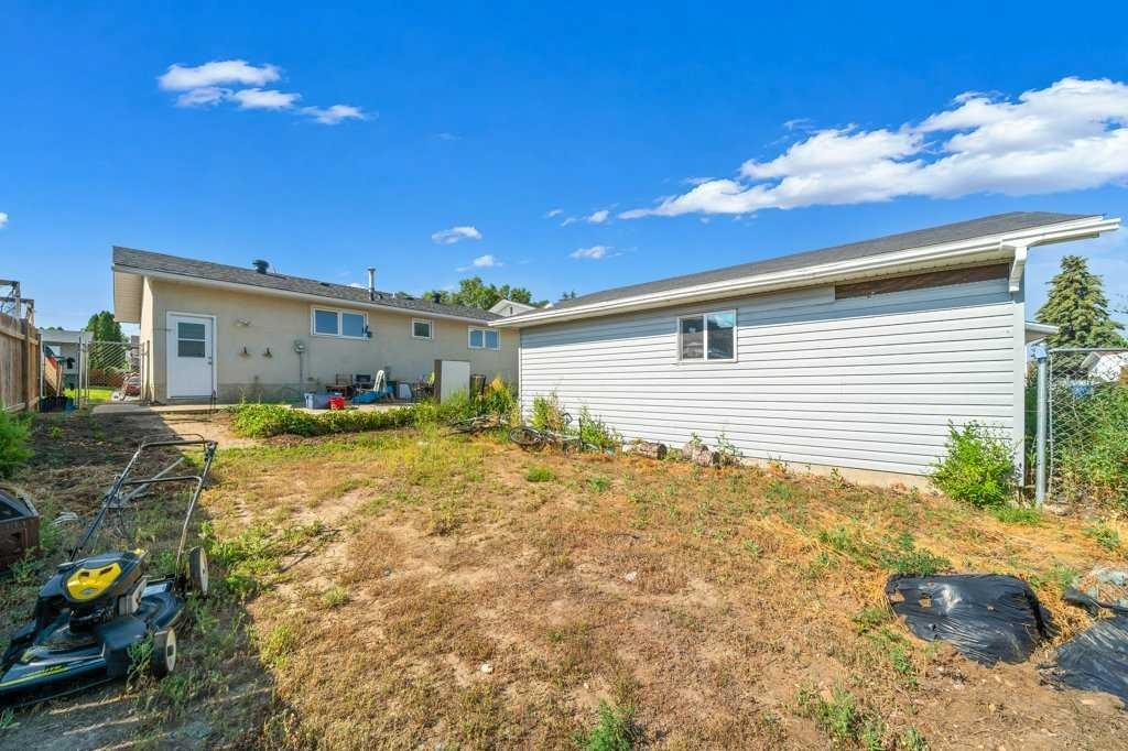 480 Hilton Crescent Ne, Medicine Hat, AB - Outdoor