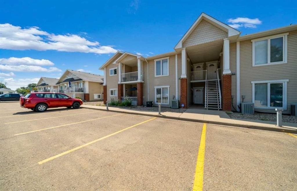 2-10 Broadway Court Nw, Redcliff, AB - Outdoor With Facade