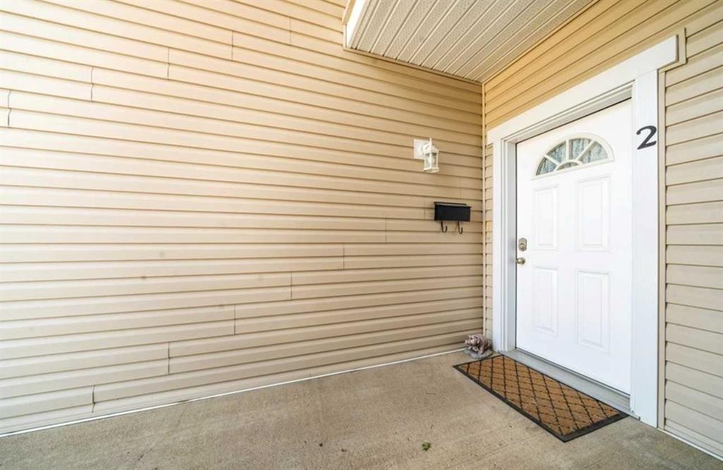2-10 Broadway Court Nw, Redcliff, AB - Outdoor With Exterior