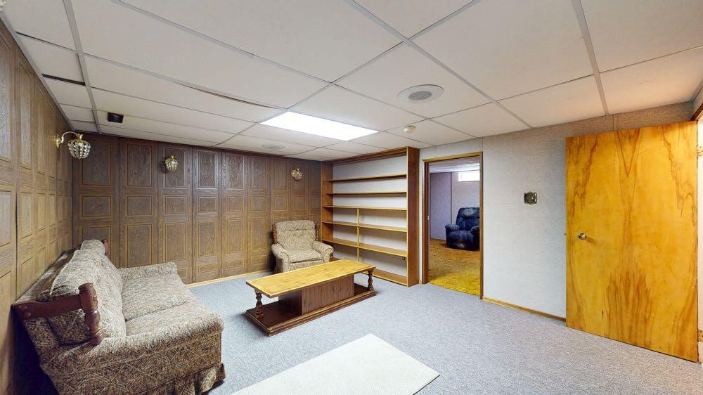 209 2 Avenue, Burdett, AB - Indoor Photo Showing Basement