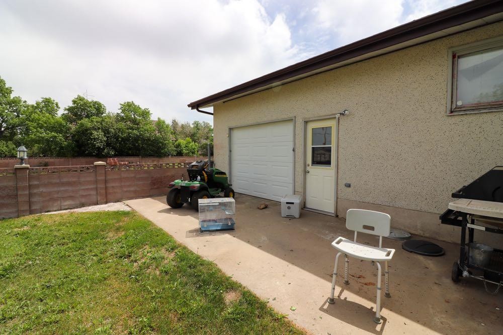 209 2 Avenue, Burdett, AB - Outdoor With Exterior