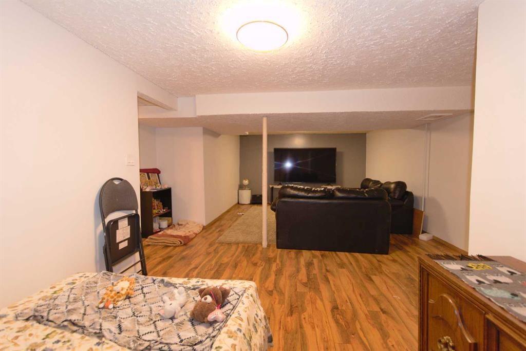 96 Simpson Crescent Se, Medicine Hat, AB - Indoor