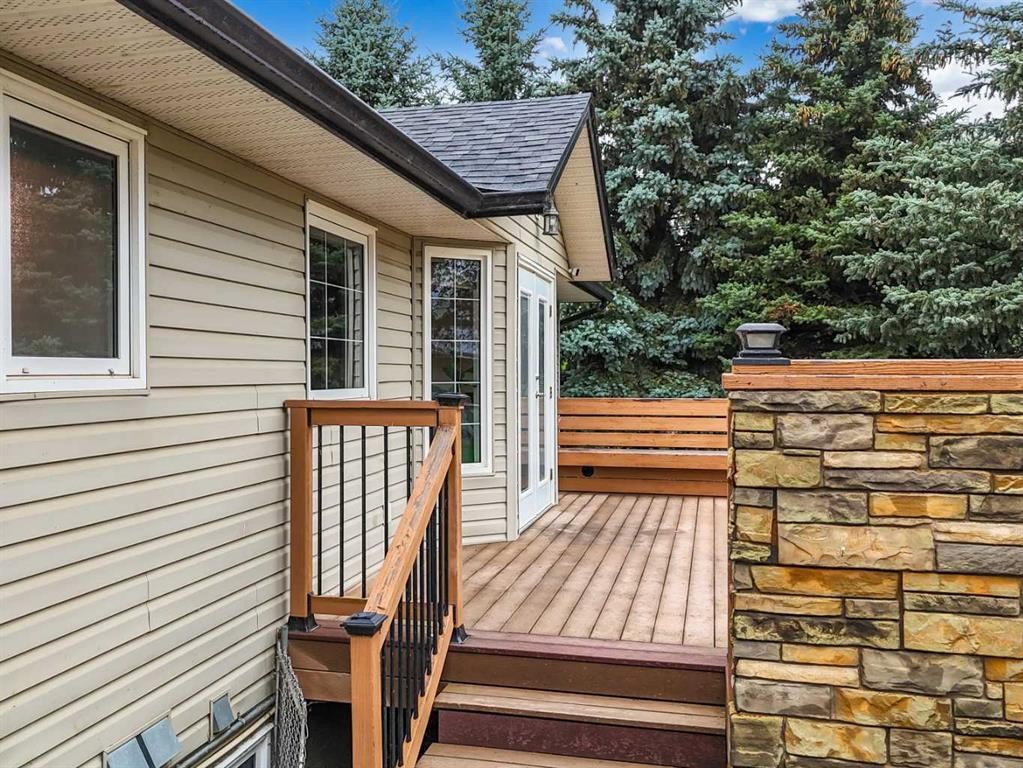 104063 Range Road 111, Bow Island, AB - Outdoor With Deck Patio Veranda With Exterior