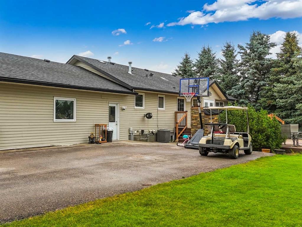 104063 Range Road 111, Bow Island, AB - Outdoor