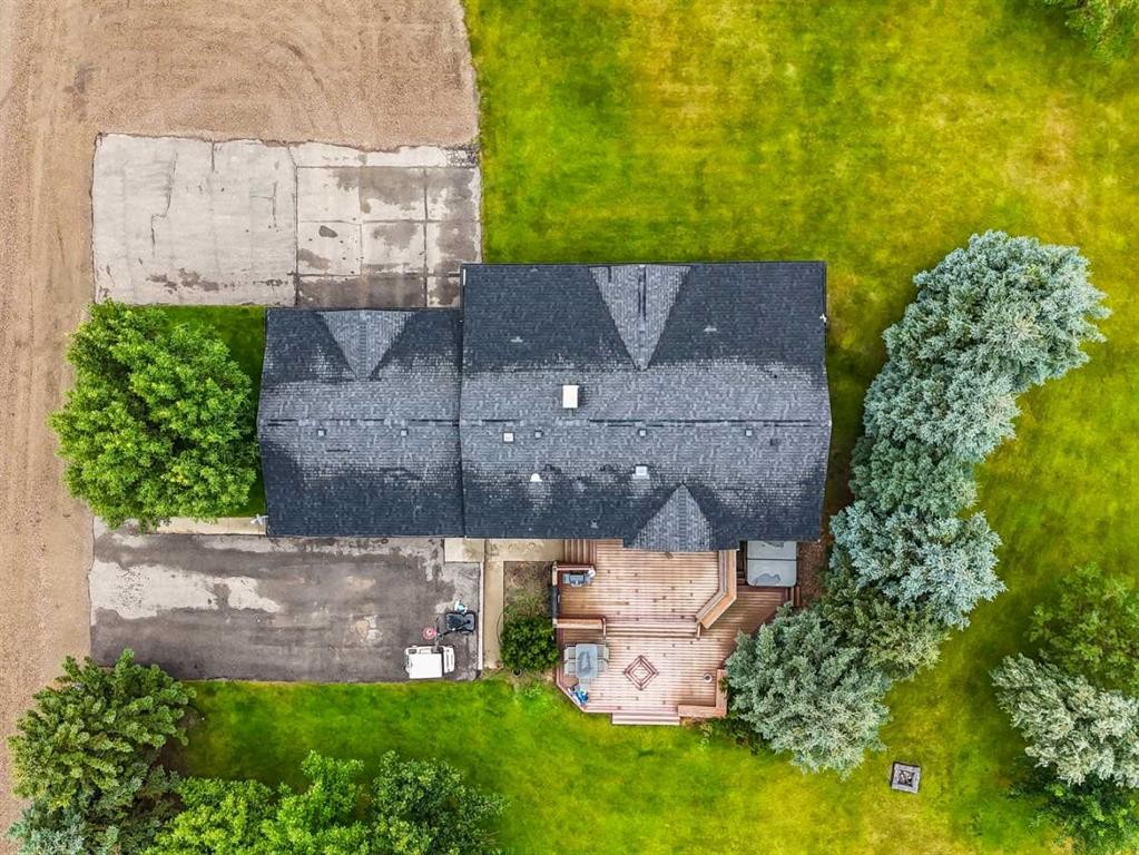 104063 Range Road 111, Bow Island, AB - Outdoor With Deck Patio Veranda