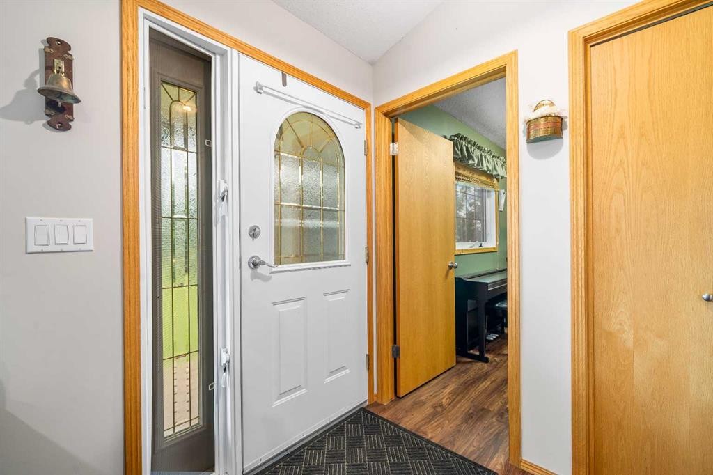 104063 Range Road 111, Bow Island, AB - Indoor Photo Showing Other Room