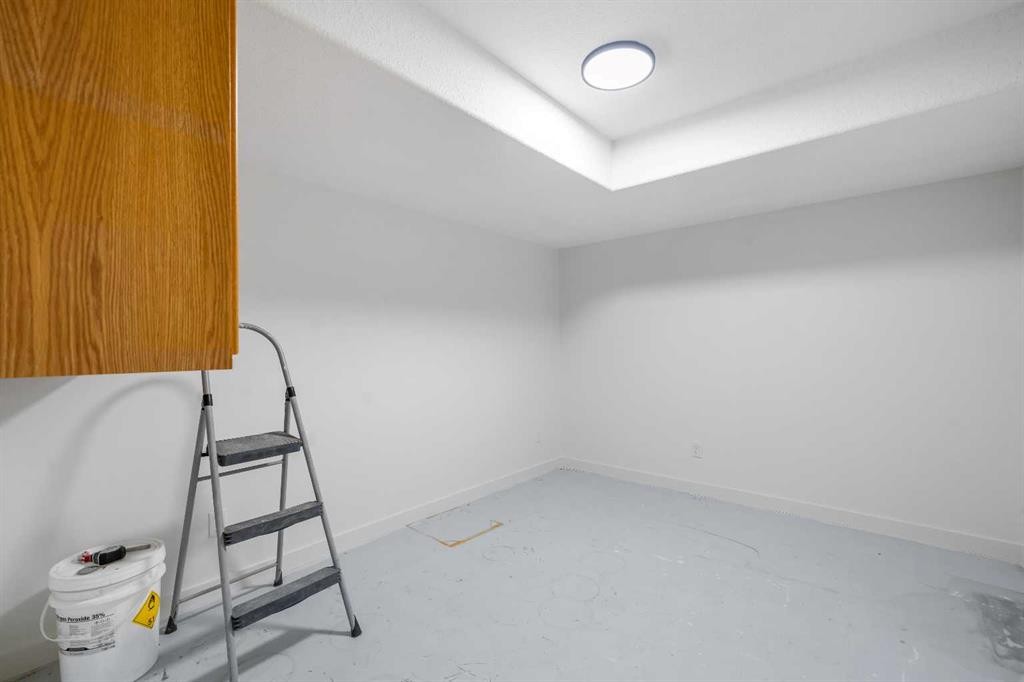 104063 Range Road 111, Bow Island, AB - Indoor Photo Showing Other Room