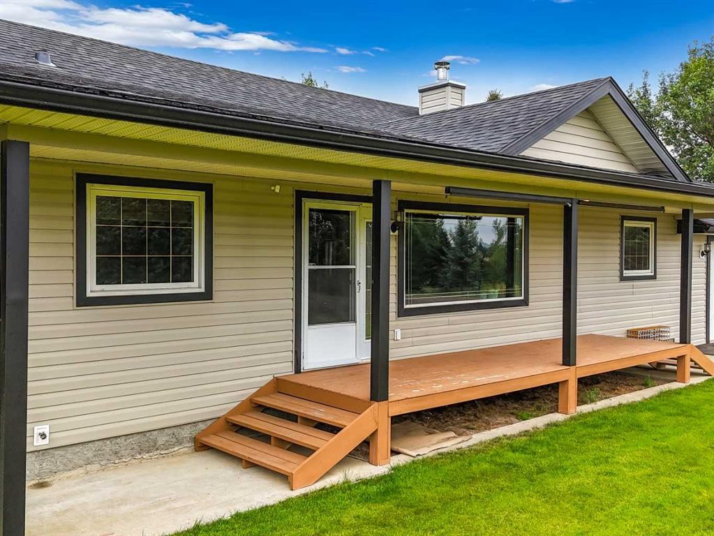 104063 Range Road 111, Bow Island, AB - Outdoor With Deck Patio Veranda With Exterior