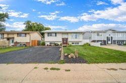 828 6 Street SERedcliff, AB T0J 2P0
