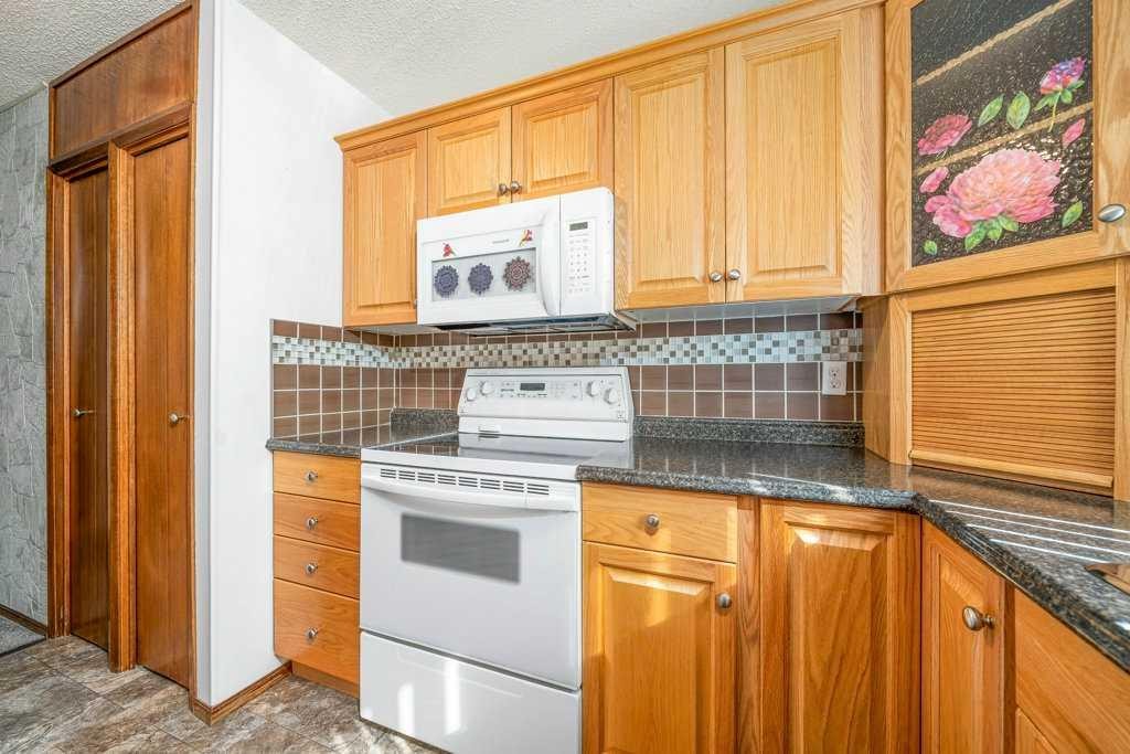 29 Cairns Way Se, Medicine Hat, AB