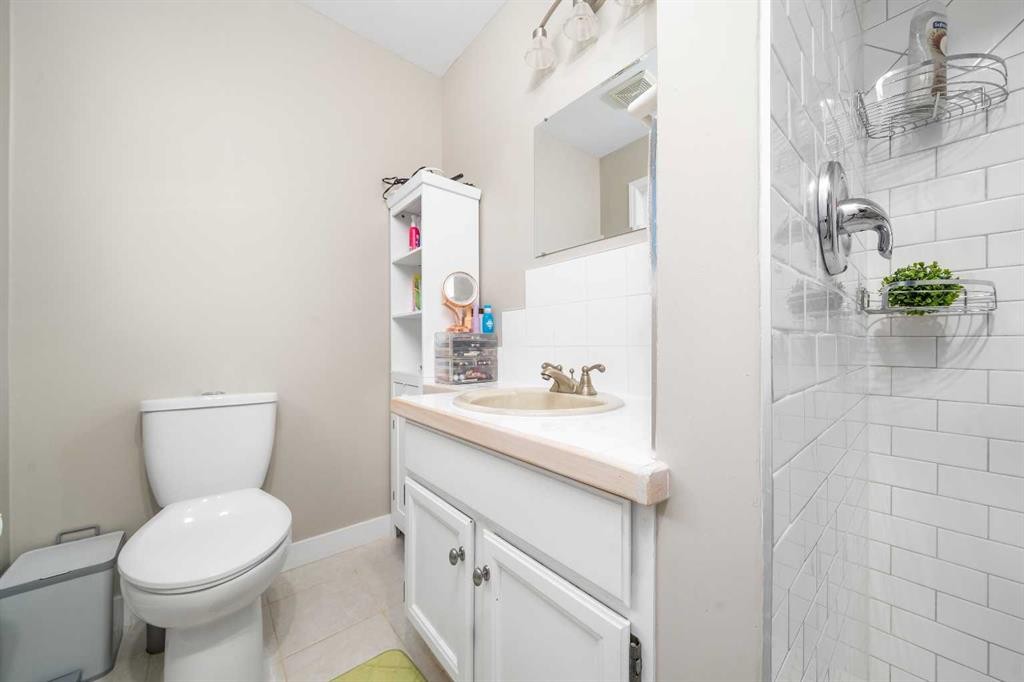 25 Fairway Crescent, Foremost, AB