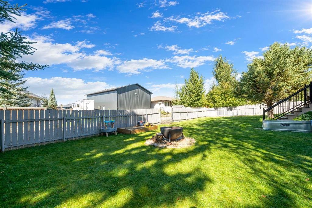 25 Fairway Crescent, Foremost, AB
