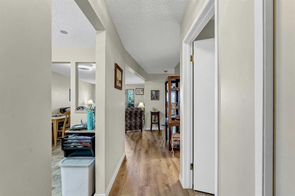 304-252 4 Street Se, Medicine Hat, AB