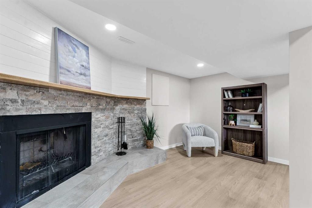 60 Gray Crescent Nw, Medicine Hat, AB