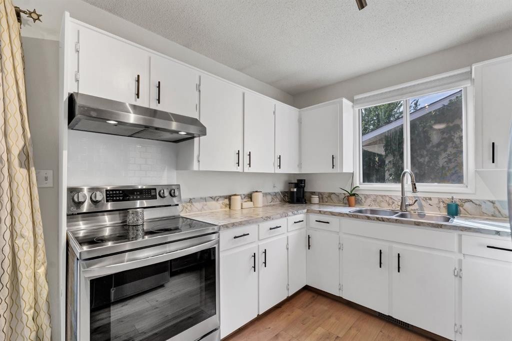 253 11 Street Ne, Medicine Hat, AB