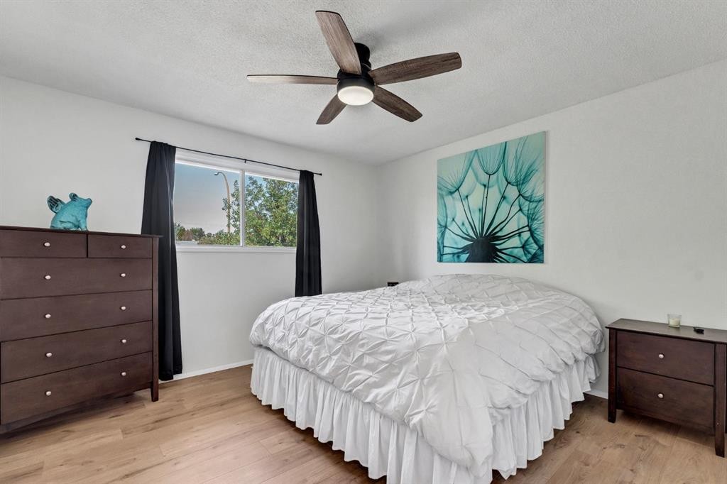 253 11 Street Ne, Medicine Hat, AB