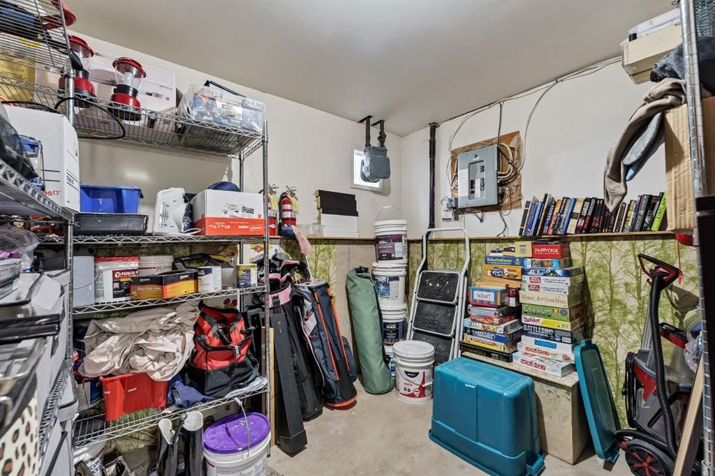 253 11 Street Ne, Medicine Hat, AB