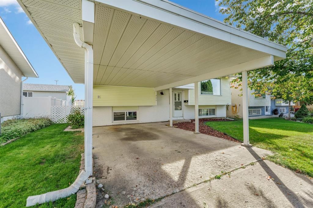 253 11 Street Ne, Medicine Hat, AB