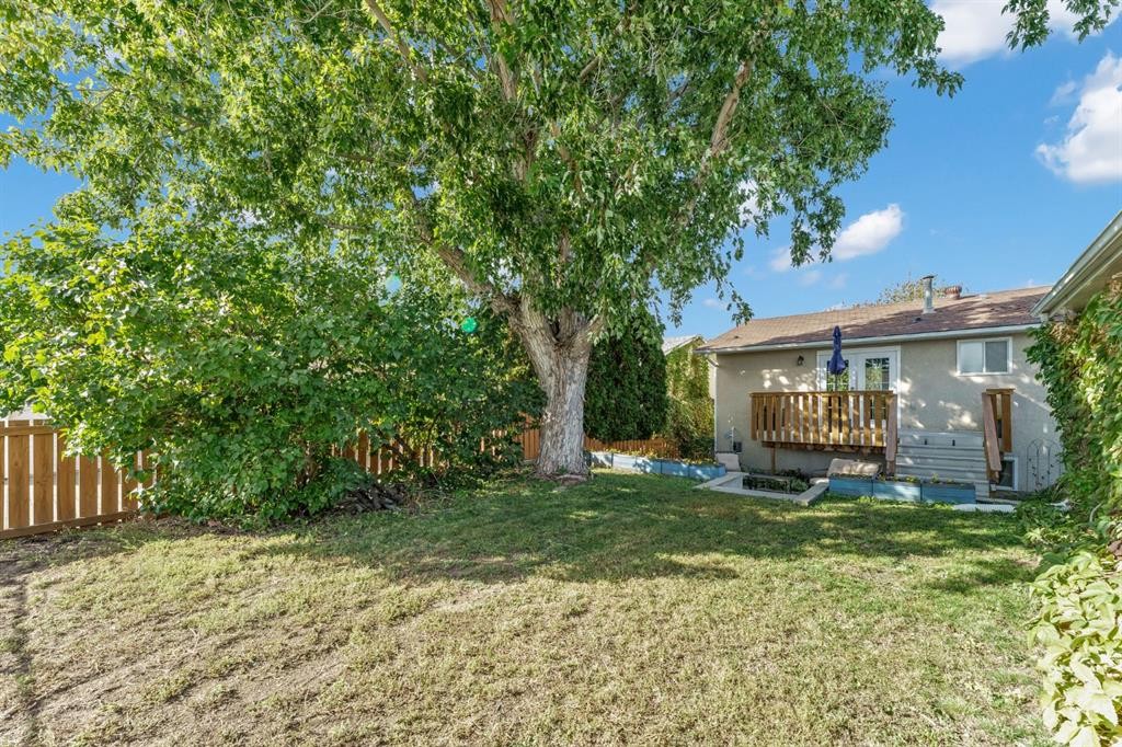 253 11 Street Ne, Medicine Hat, AB