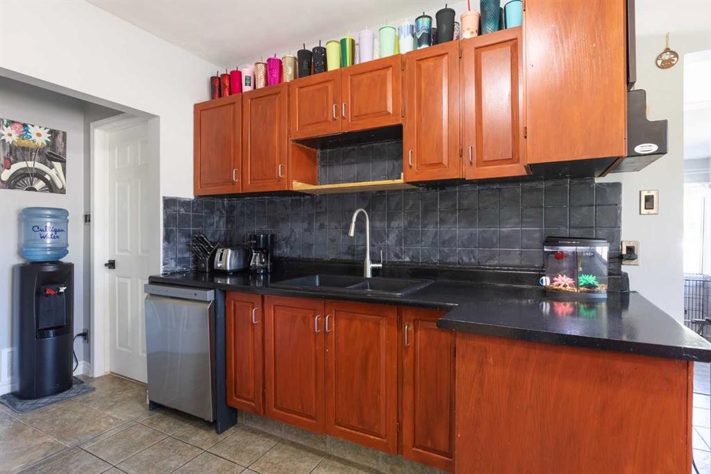 1178 Queen Street Se, Medicine Hat, AB