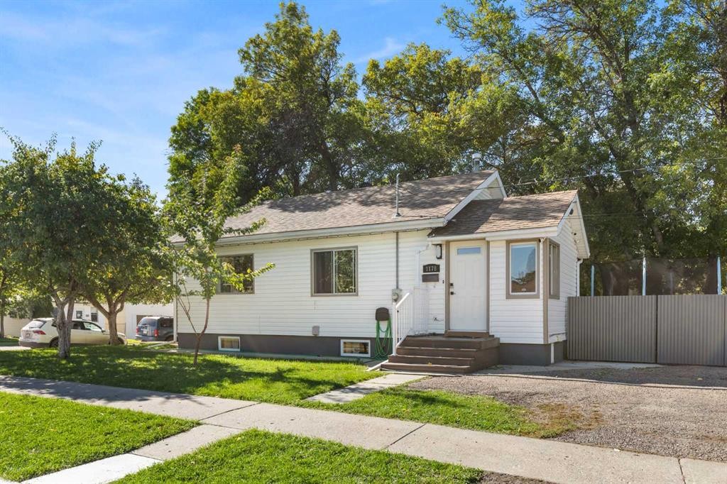 1178 Queen Street Se, Medicine Hat, AB