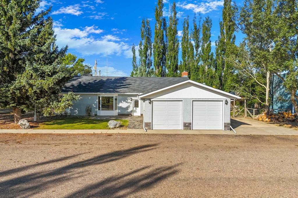 150 Chudleigh Street, Etzikom, AB