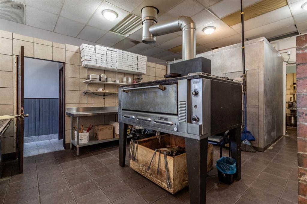 E-303 Southridge Drive Se, Medicine Hat, AB