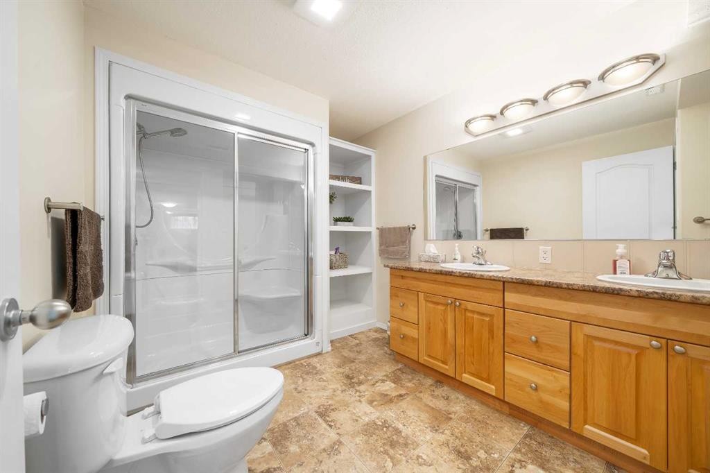 2448 7 Avenue Ne, Medicine Hat, AB