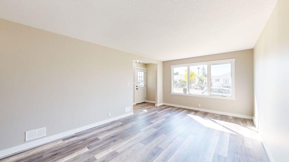 644 7 Street Sw, Medicine Hat, AB