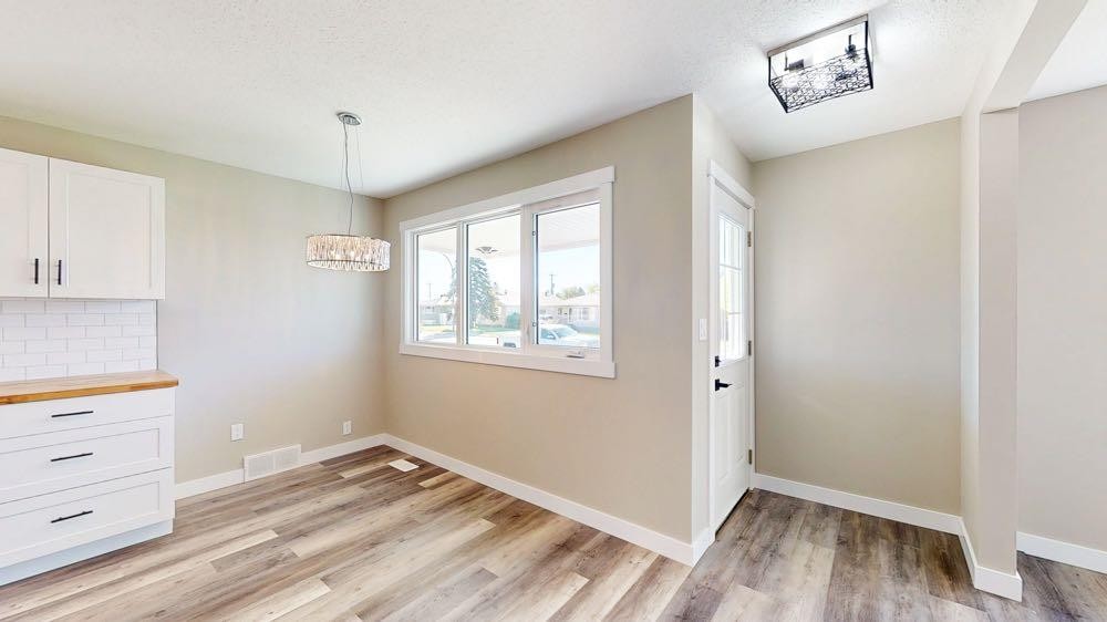644 7 Street Sw, Medicine Hat, AB