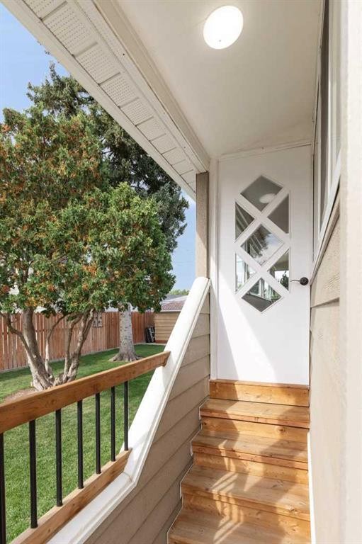 44 8 Street Ne, Medicine Hat, AB