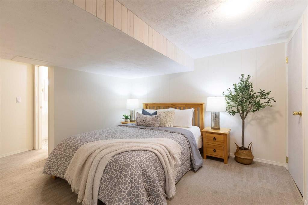 44 8 Street Ne, Medicine Hat, AB