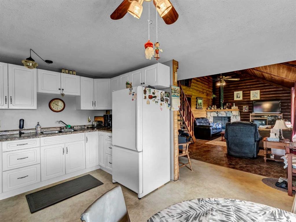 12228 Range Road 64, Rural Cypress County, AB