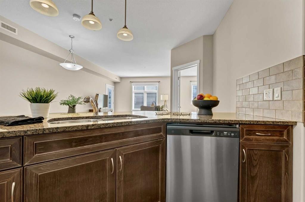 305-19 Terrace View Ne, Medicine Hat, AB