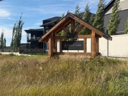 16 Canyon Creek Drive SWMedicine Hat, AB T1B 0B2
