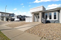 114 Somerside Road SEMedicine Hat, AB T1B 0N3