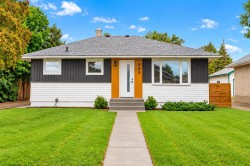 945 Parker Avenue NWMedicine Hat, AB T1A 6W7