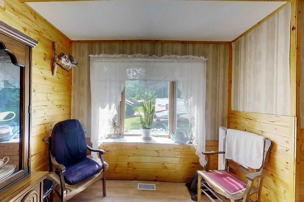 5114 49 Ave, Robb, AB - Indoor