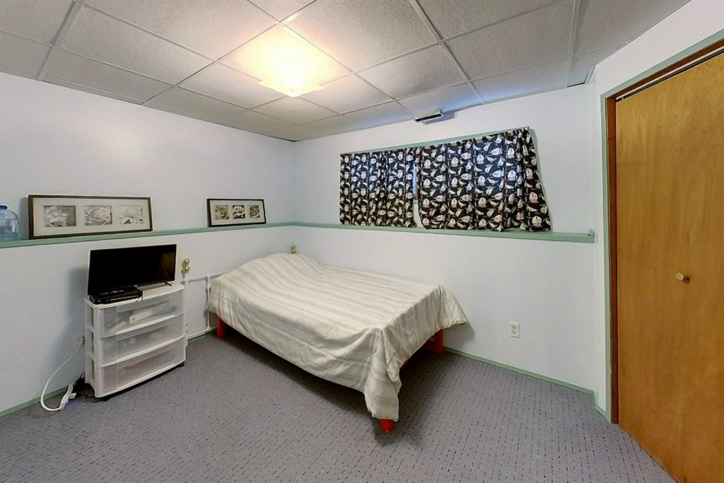 5114 49 Ave, Robb, AB - Indoor Photo Showing Bedroom