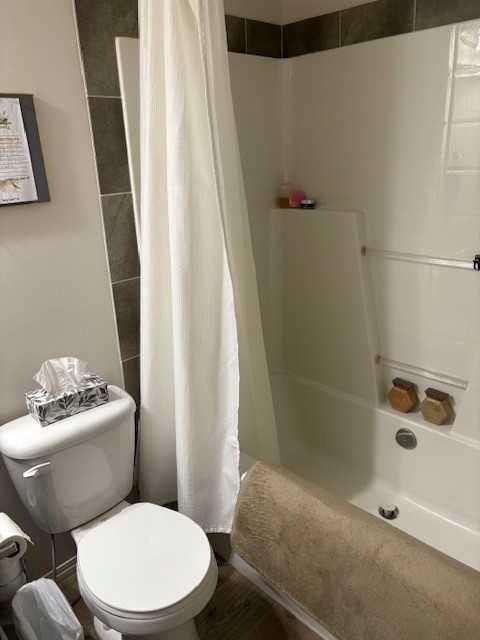 8 Anderson Close, Whitecourt, AB - Indoor Photo Showing Bathroom