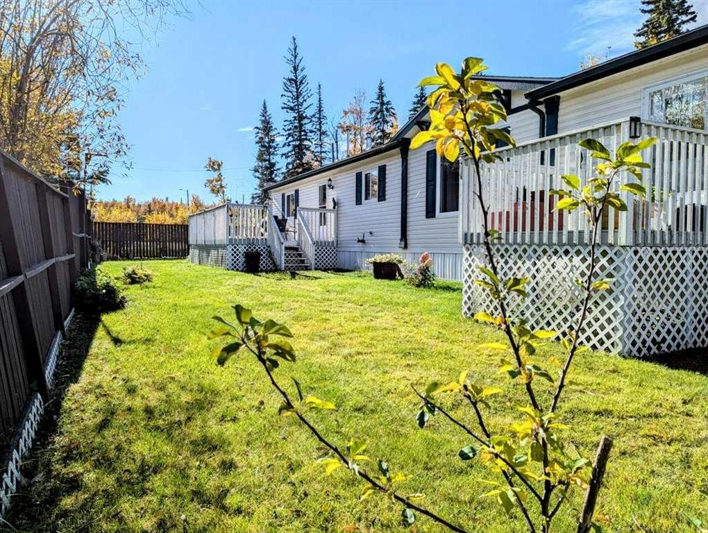 7 4 Avenue Sw, Faust, AB - Outdoor With Deck Patio Veranda