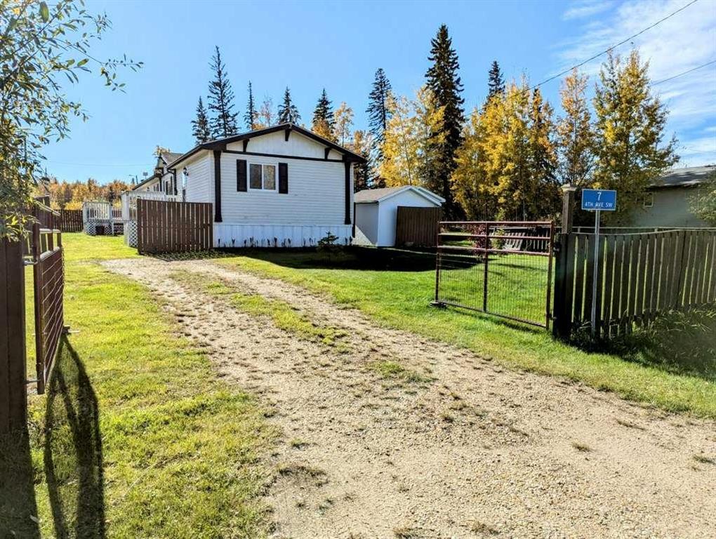 7 4 Avenue Sw, Faust, AB - Outdoor