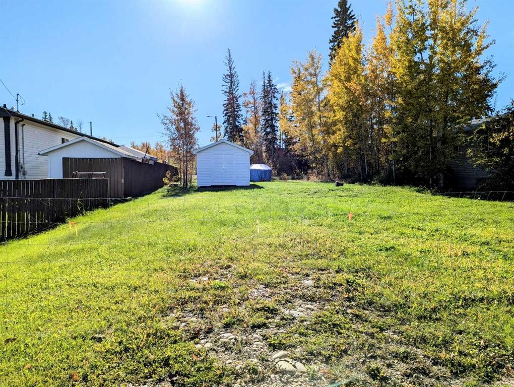 9 4 Avenue Sw, Faust, AB