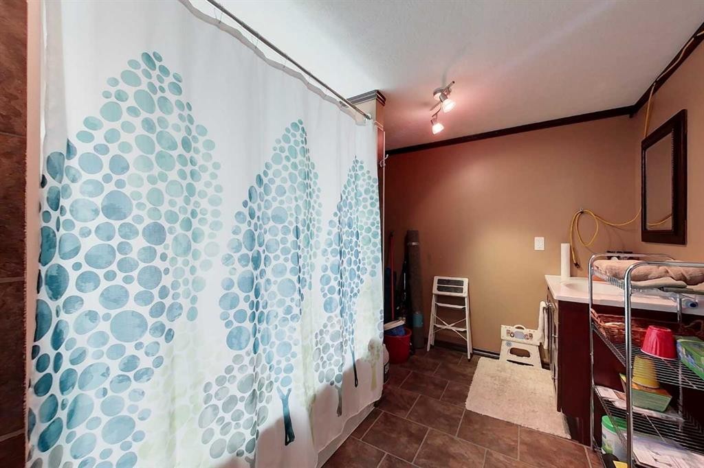 3-10428 Township Road 735, Rural Big Lakes County, AB