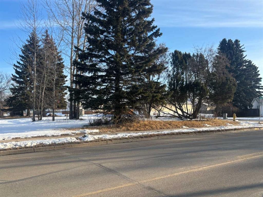 4504 55 Avenue, Whitecourt, AB