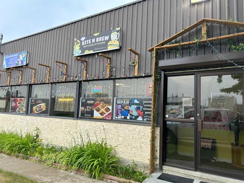 Kiosk-4912 49 Avenue, Mayerthorpe, AB