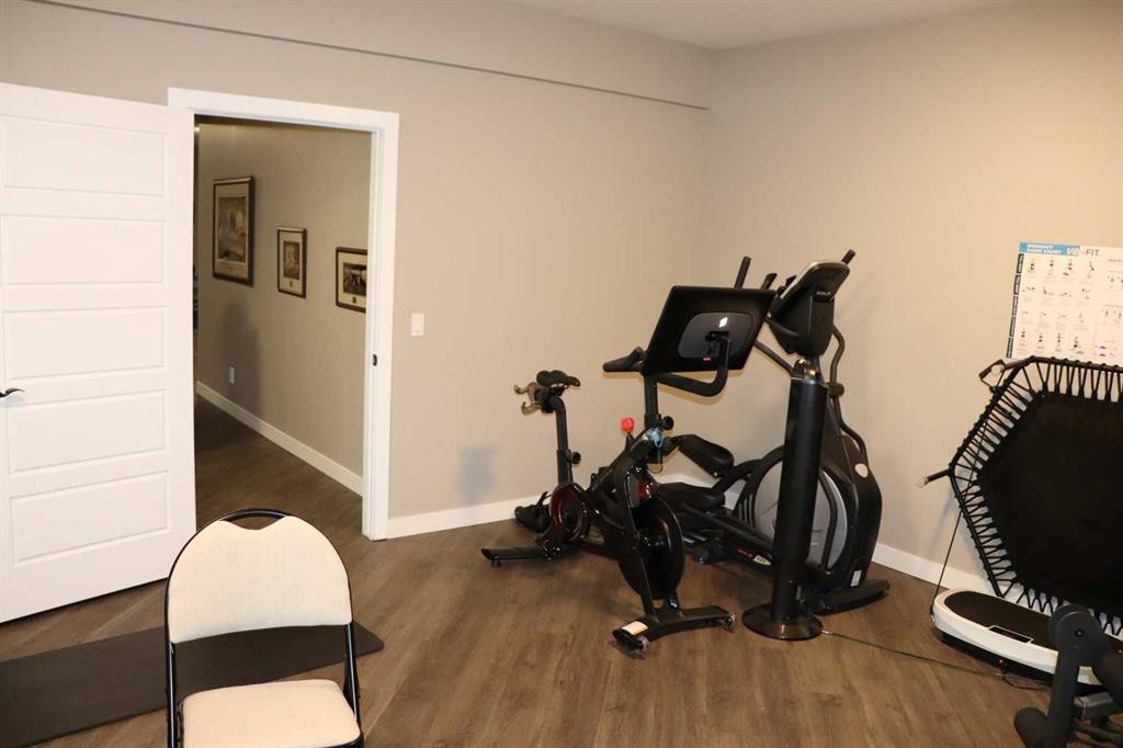 6663 15 Avenue, Edson, AB - Indoor Photo Showing Gym Room