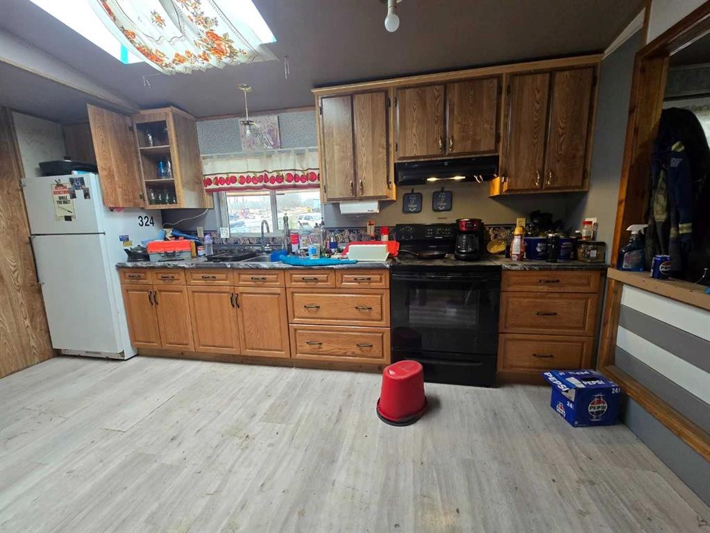 6205 Highway 616, Buck Creek, AB - Indoor Photo Showing Kitchen